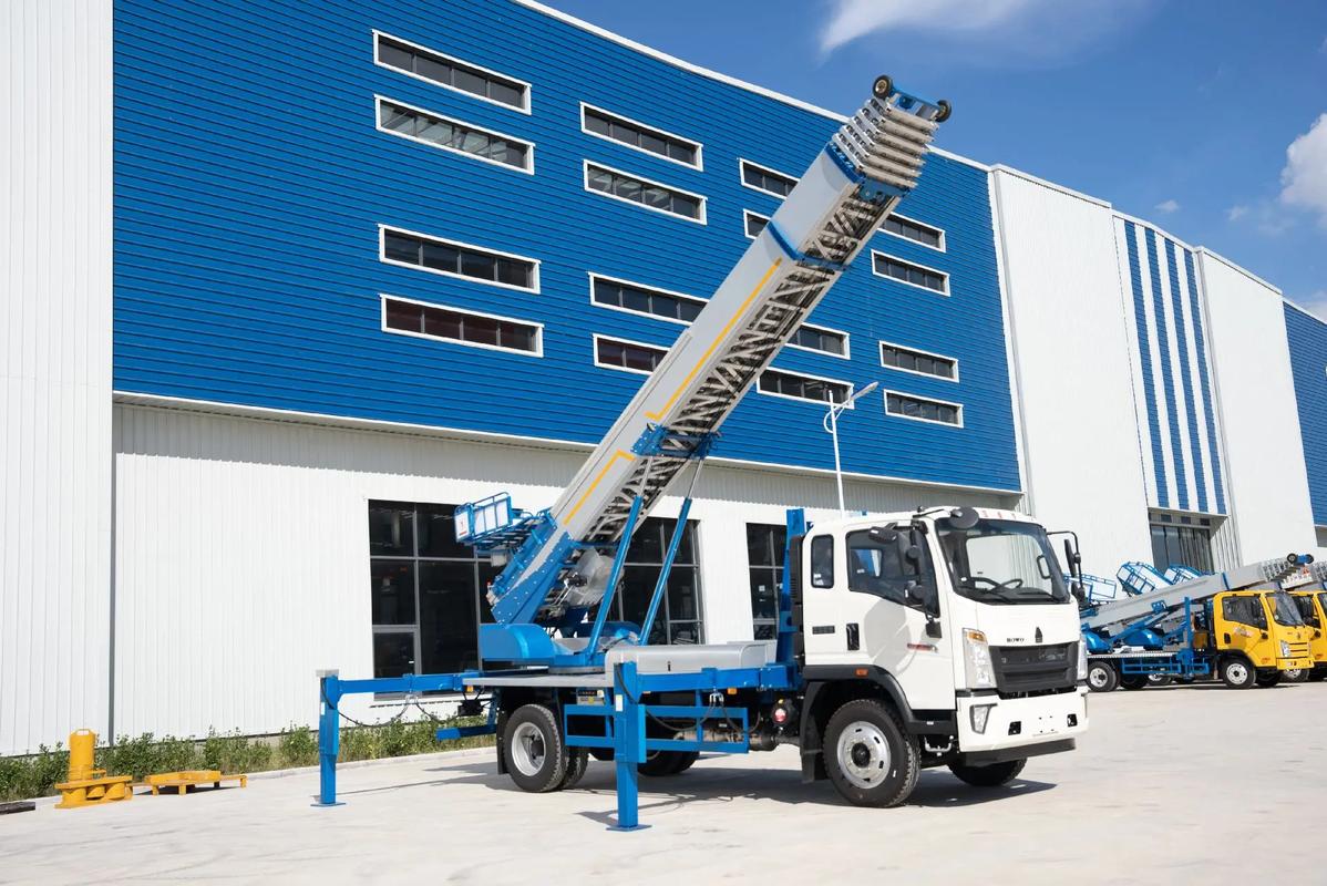 乐山小型云梯车上料车租赁多少钱