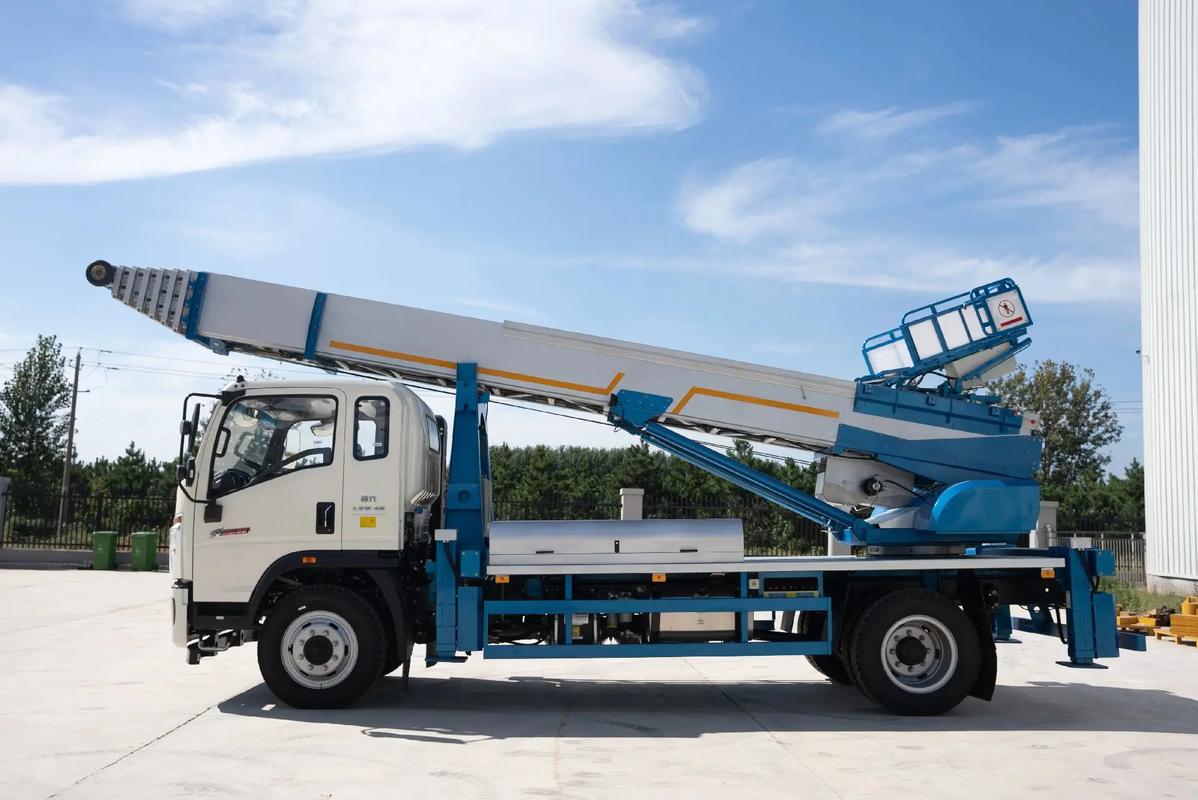 乐山云梯上料车租赁费用